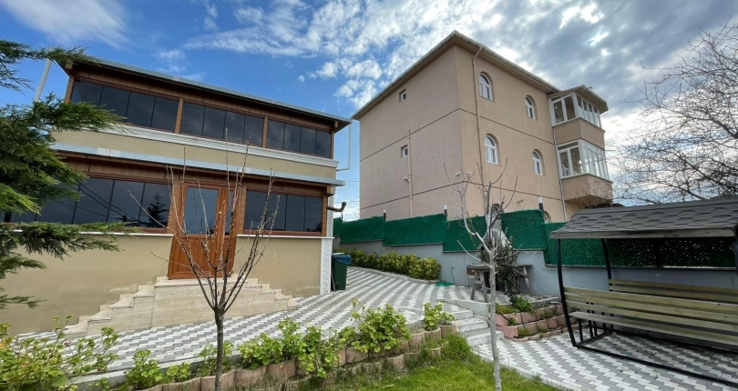 Arnavutköy(Karaburun)Yeniköy’de Deniz Manzaralı Satılık Dubleks